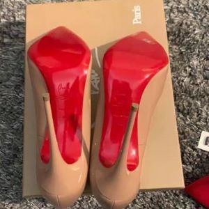 Christian Louboutin-Nude Pigalle